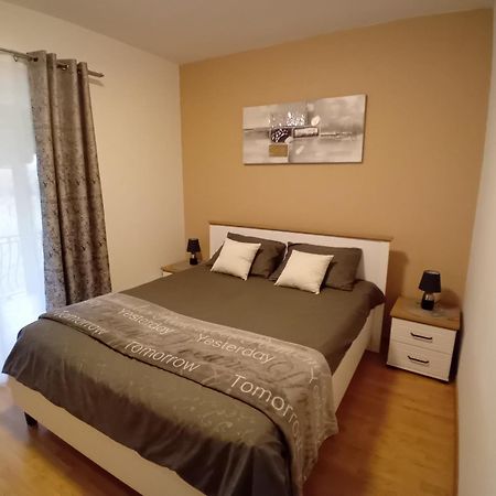 Apartman Krcina Krnica Buitenkant foto